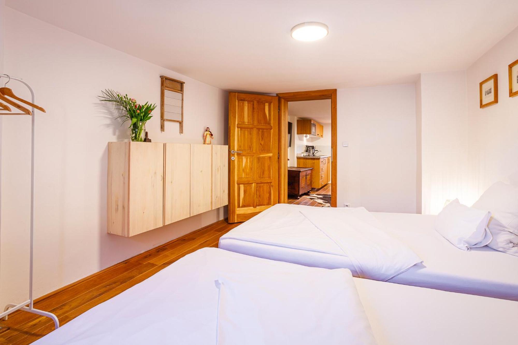 Apartments No.59 Loket Esterno foto