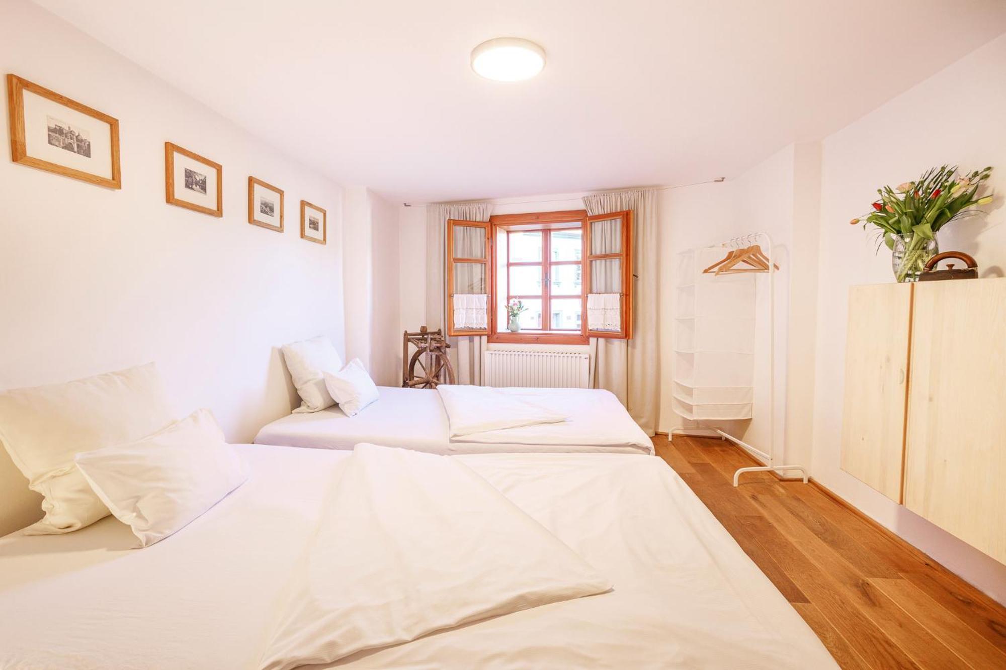 Apartments No.59 Loket Esterno foto